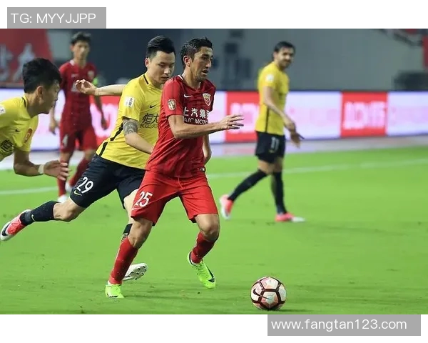 恒大与香港足球队精彩对决重播回顾赛场瞬间与精彩进球分析